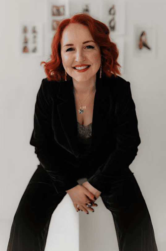 Mary McGuigan Corporate and Creative Image