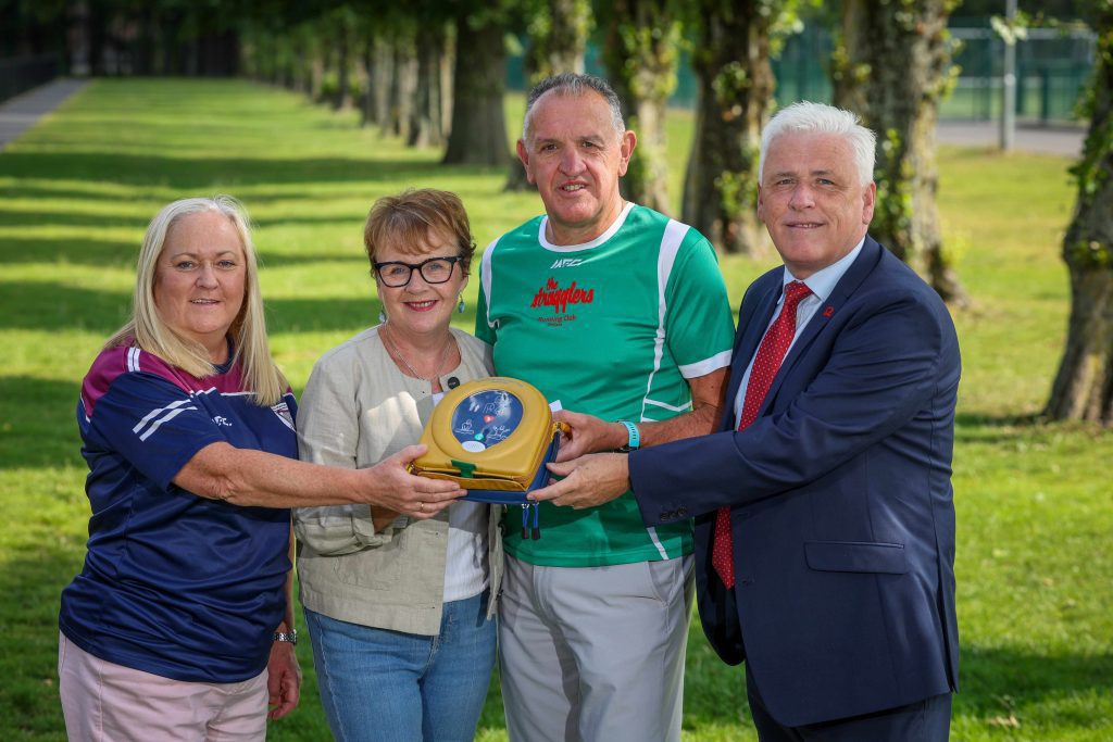  John Deery, a cardiac arrest survivor from Eglinton, has won a Community Resuscitation Champion award at the BHF Heart Hero awards ceremony in London

for his outstanding contribution to improving lifesaving skills in Northern Ireland. Pictured with John is his wife Janet and (left) Patricia Thompson from Bredagh GAC alongside (right) Fearghal McKinney, Head of BHF NI
